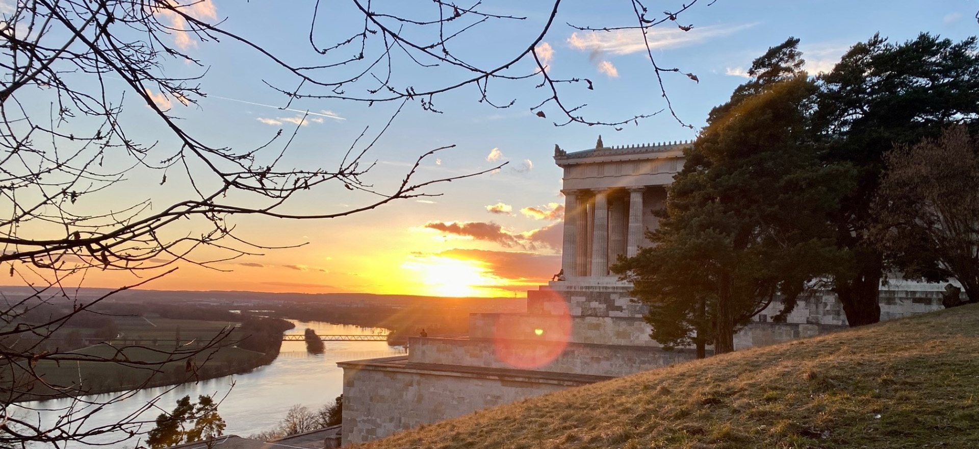 Beeindruckender Ausblick von der Walhalla über die Donau